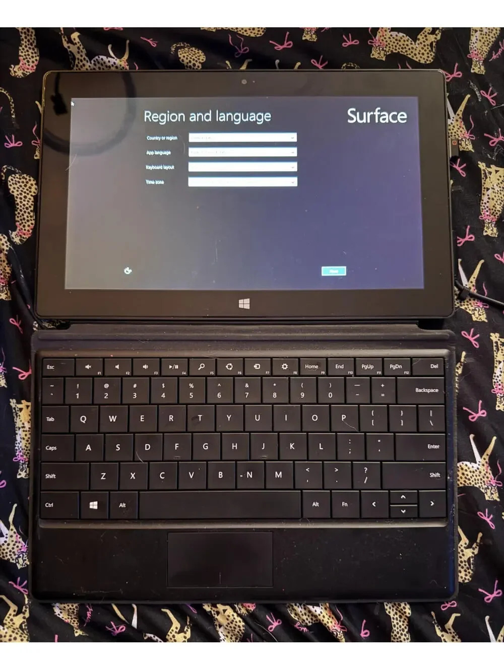 Microsoft Surface Tablet (1st Generation) 10.6in Tablet Windows 8.1 Original